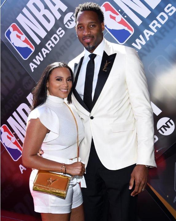 利拉德虽然 利拉德虽然